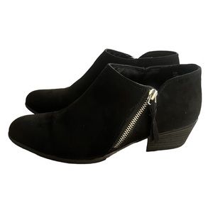 Espirit Esprit Troy Black Faux Suede Ankle Booties Size 7.5 M EUC